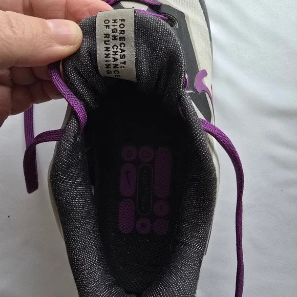 Nike Air Zoom Pegasus 39 Shield Womens 6.5 White Purple Running Shoes - Picture 10 of 16